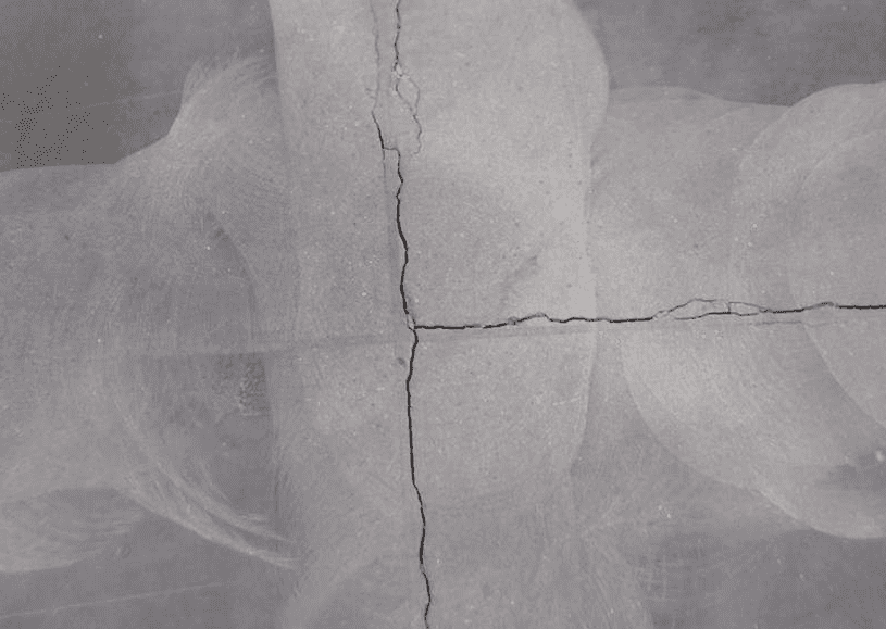 cracked concrete because of joint failure